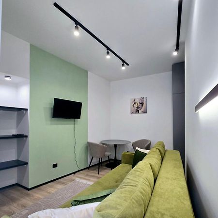 Apartment In The City Center Near The Park Λβιβ Εξωτερικό φωτογραφία